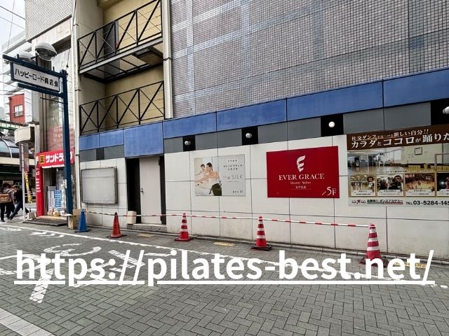 the SILK北千住 スタジオ内観